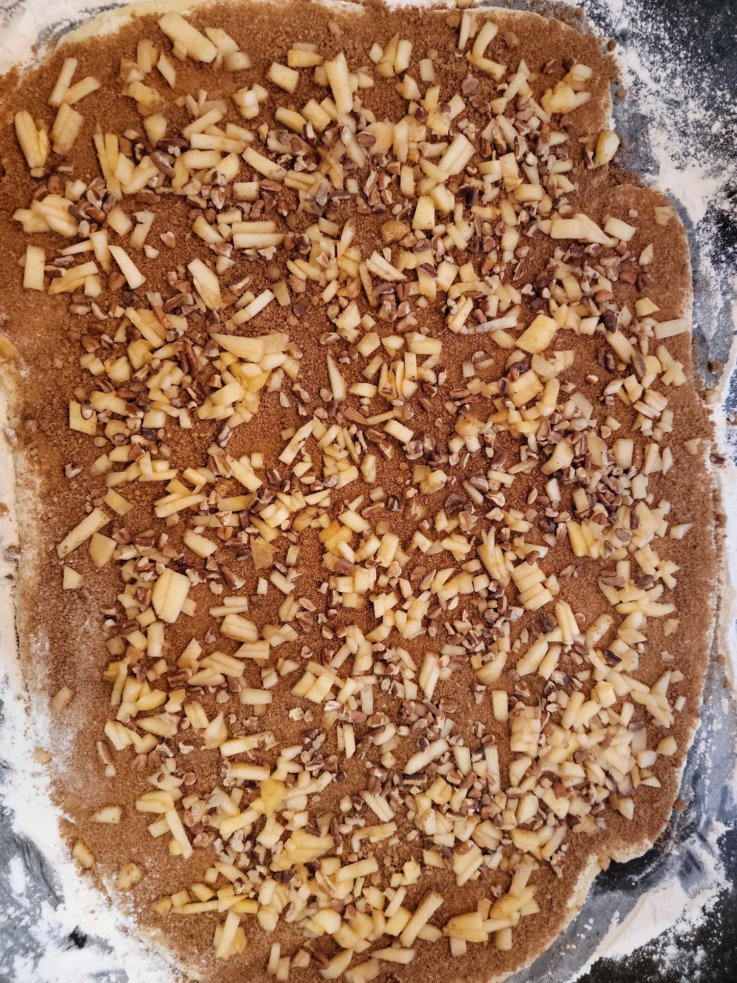 Apple Pecan Cinnamon Roll - 1 Each