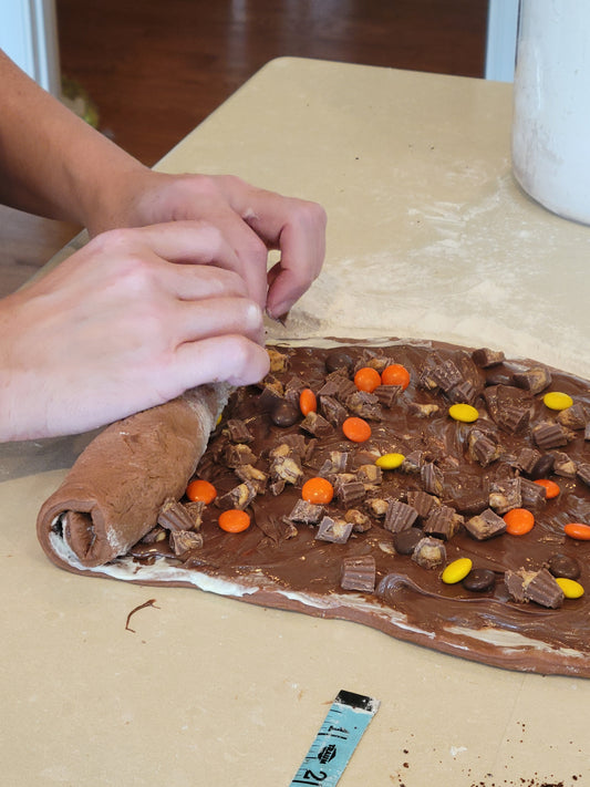 Chocolate Peanut Butter Sweet Roll - 1 Each